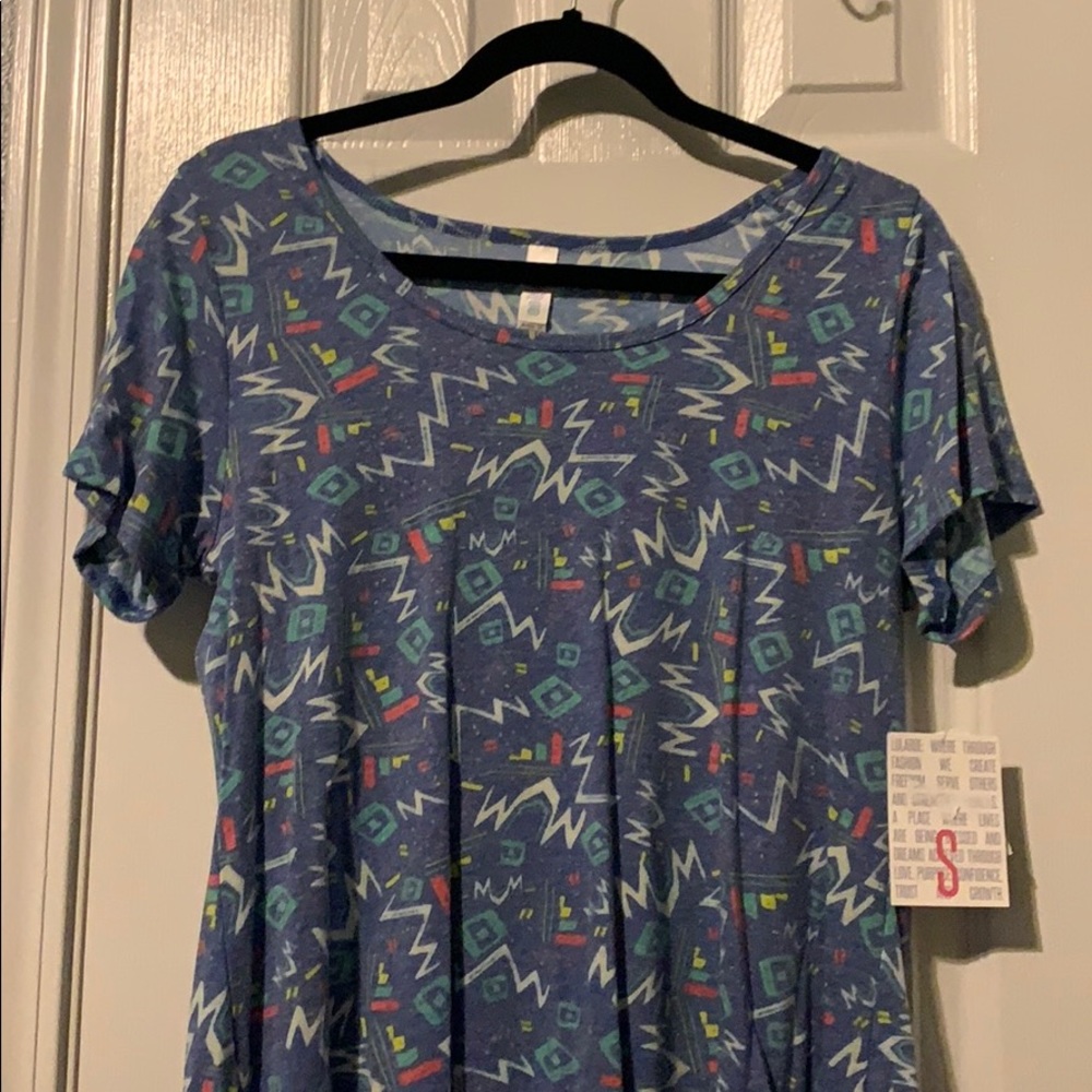 Lularoe S Classic T